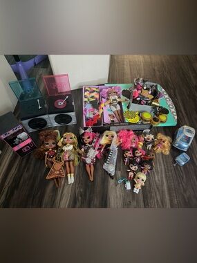 L.O.L. Surprise! Dolls & Accessories Large Bundle